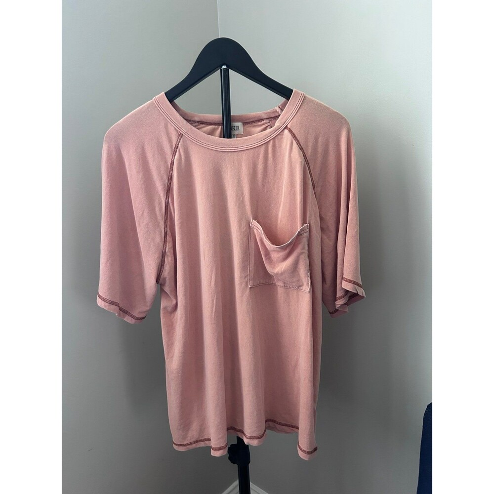 BKE Dusty Rose Knit Pocket Tee Back Ruffle Accent Top Medium Flaw